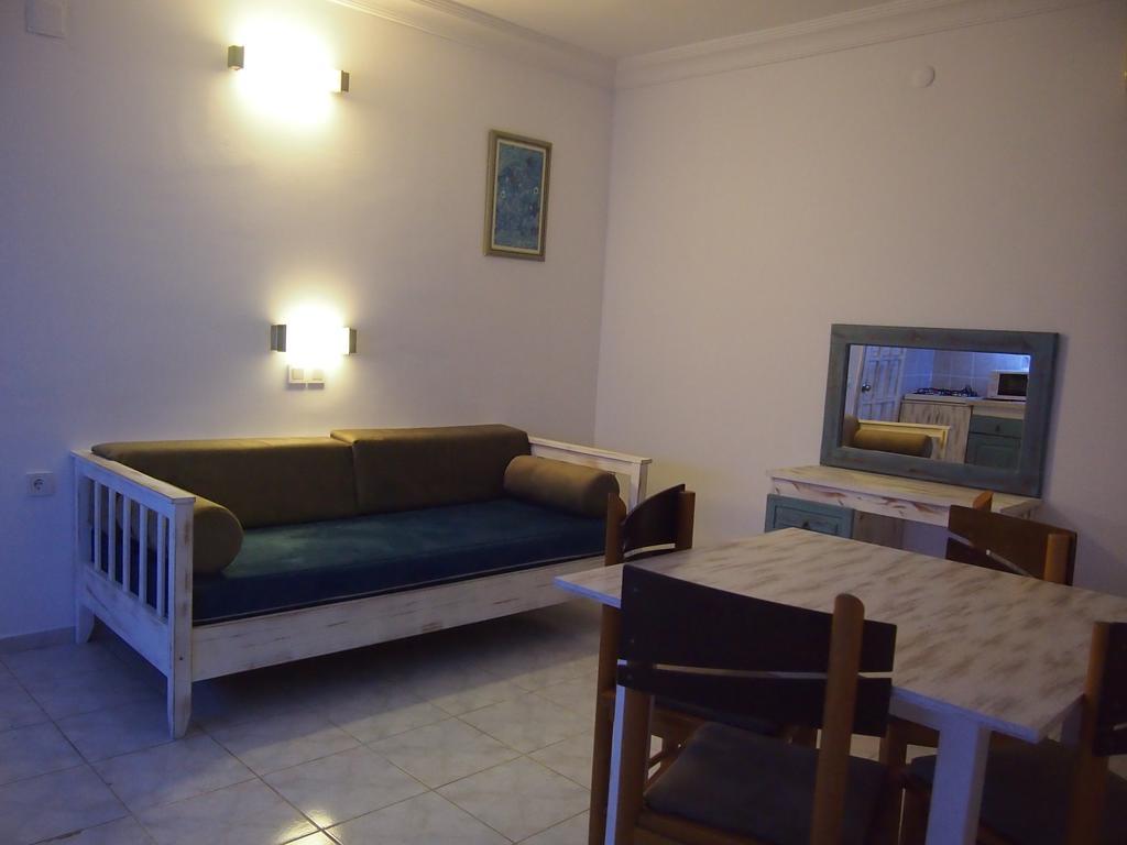 Ozcem Apart Aparthotel Fethiye Kamer foto
