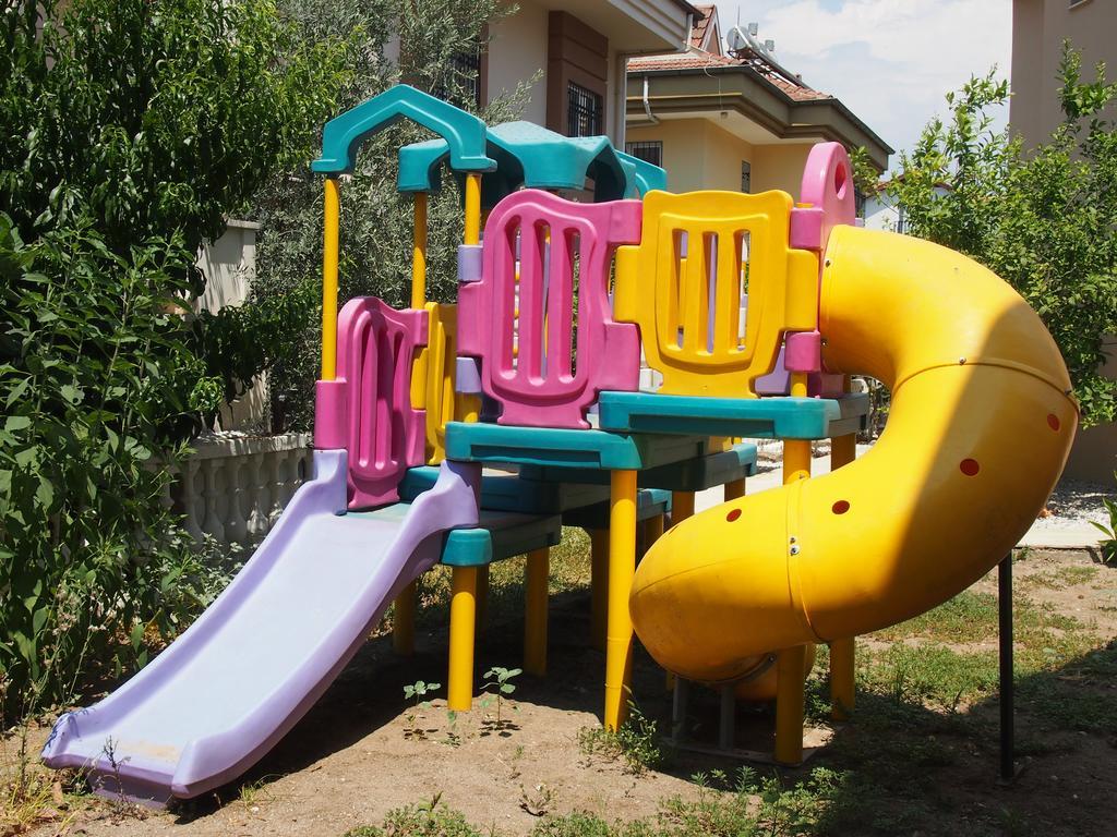 Ozcem Apart Aparthotel Fethiye Buitenkant foto