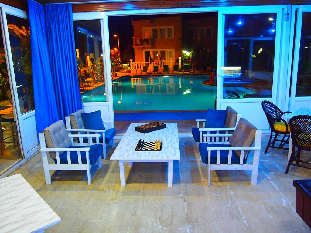 Ozcem Apart Aparthotel Fethiye Buitenkant foto