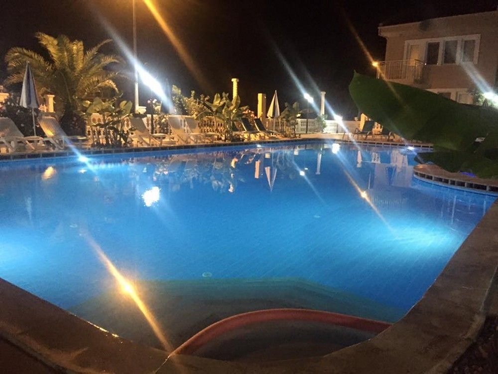 Ozcem Apart Aparthotel Fethiye Buitenkant foto