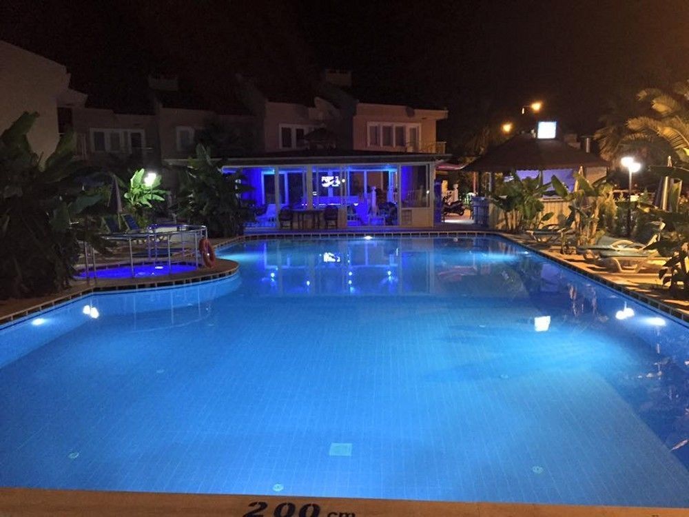 Ozcem Apart Aparthotel Fethiye Buitenkant foto